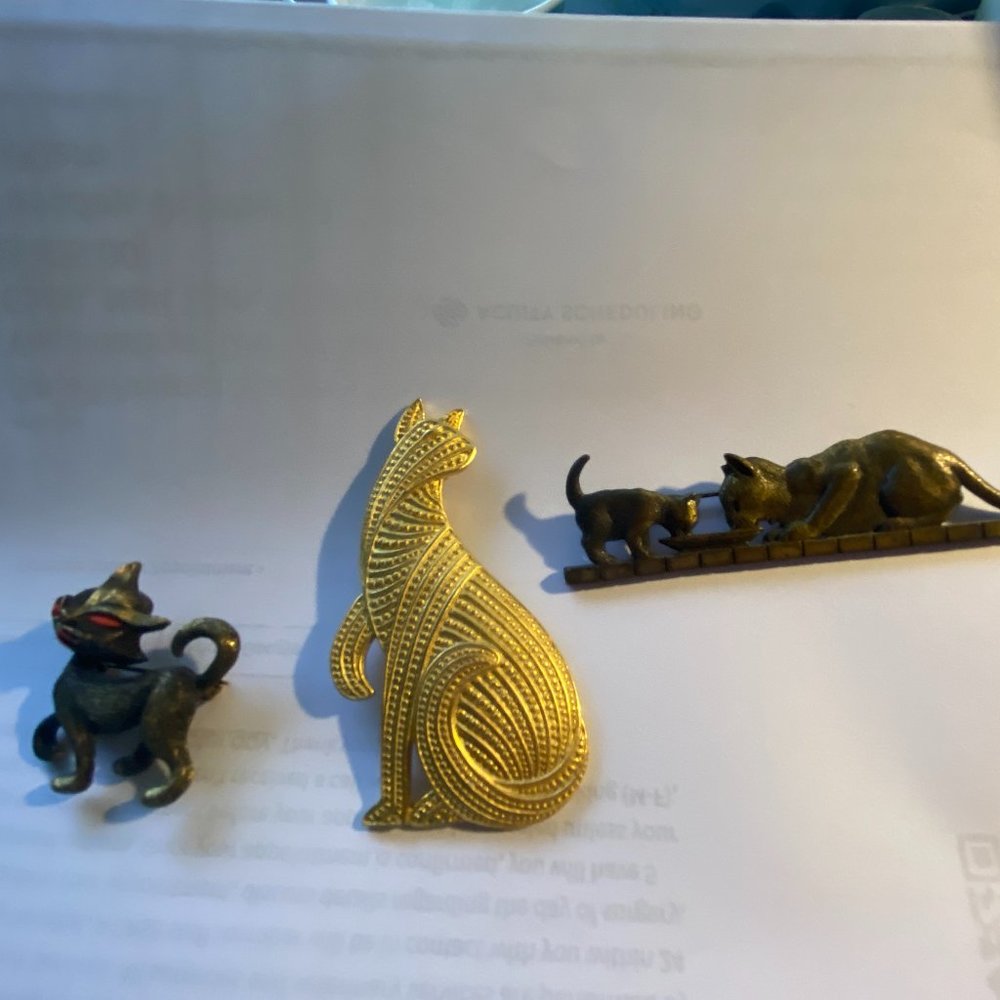 3 Xs JJ Jonette Cat Pins - Picture 10 of 10